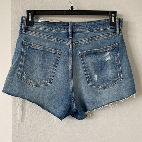 Arizona Jean Co. High Rise Vintage Comfort Mom Short - Picture 3 of 7